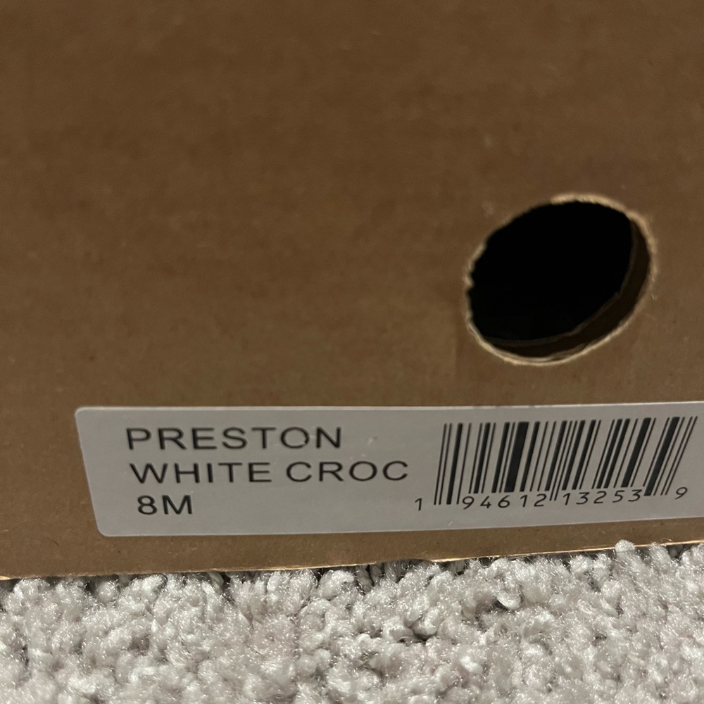 Coconuts By Matisse Size 8 Preston White Croc Boot - image 3